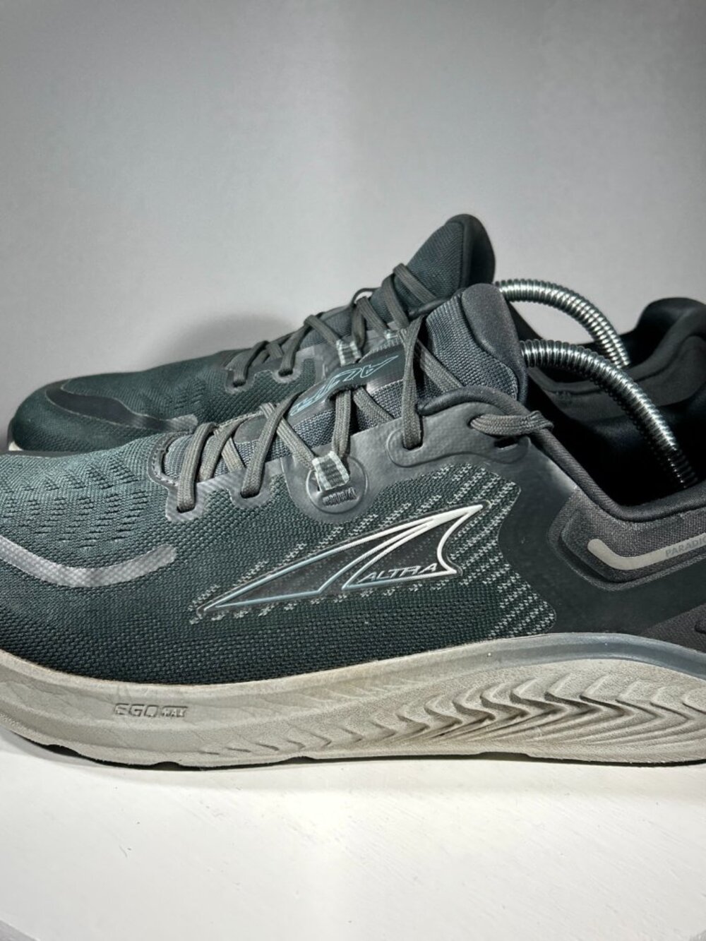 Altra Paradigm 7 Mens Running Shoes Size 11 Gray Walking Sneakers Foot Shape Run